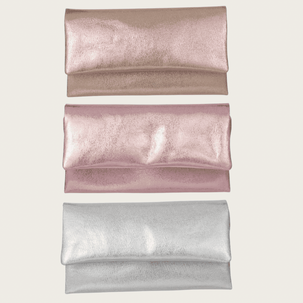 Drei Portemonnaies von oben