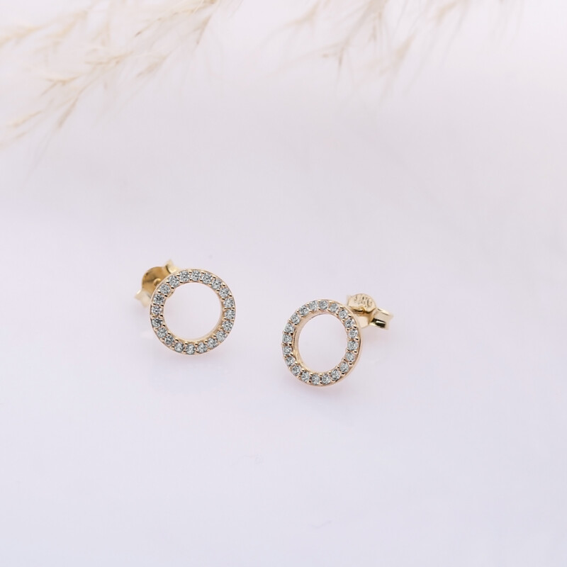 Ohrstecker aus 925 Sterlingsilber mit einem kleinen Zirkonia "Ring".