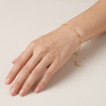 Armband aus 925 Sterlingsilber im Paperclip Design am Handgelenk